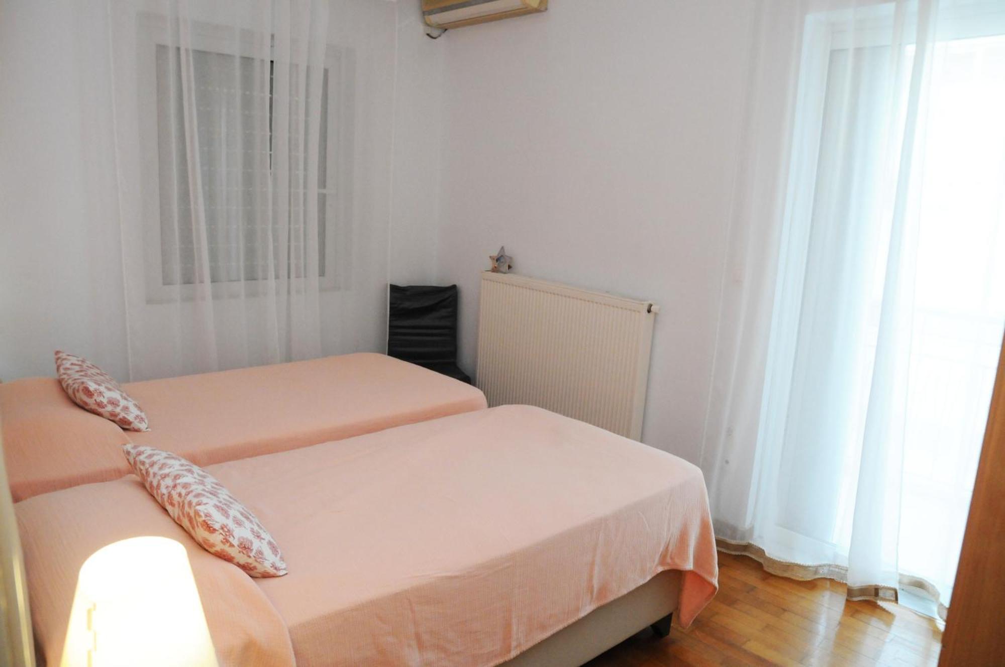 Amazing Condo By The Beach لوتراكي المظهر الخارجي الصورة
