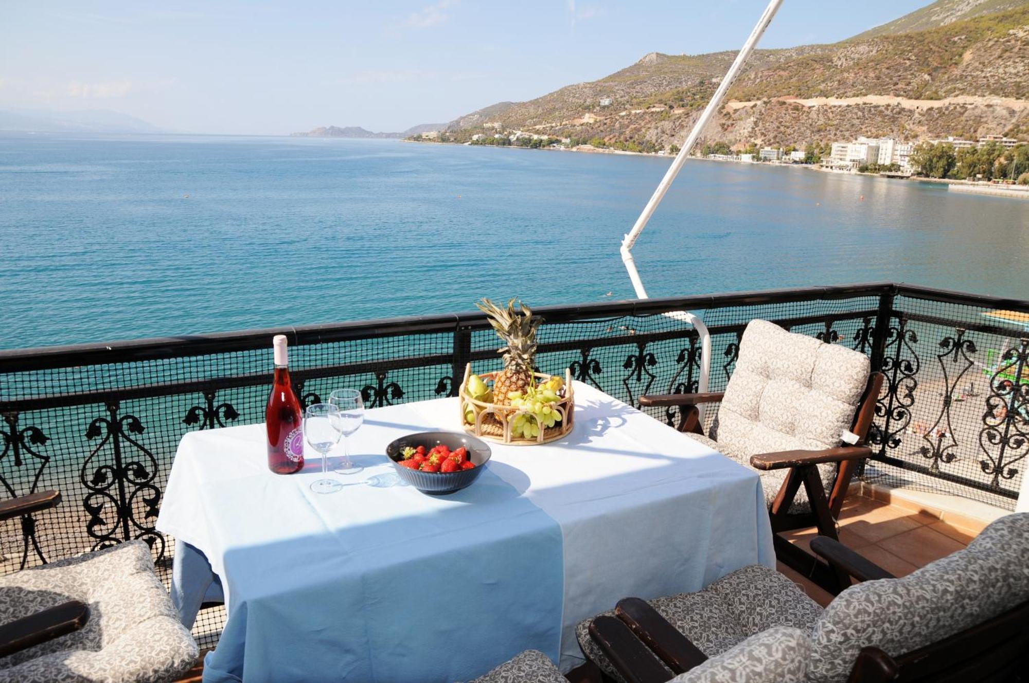 Amazing Condo By The Beach لوتراكي المظهر الخارجي الصورة